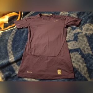 Nike pro combat compression shirt Dri-Fit size large purple